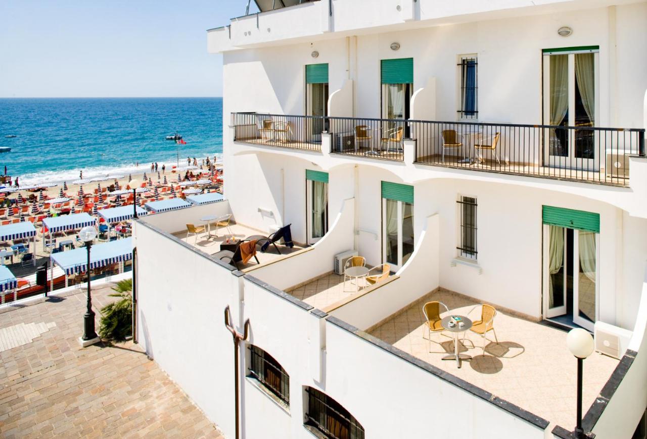 Hotel Ligure Spotorno Ngoại thất bức ảnh