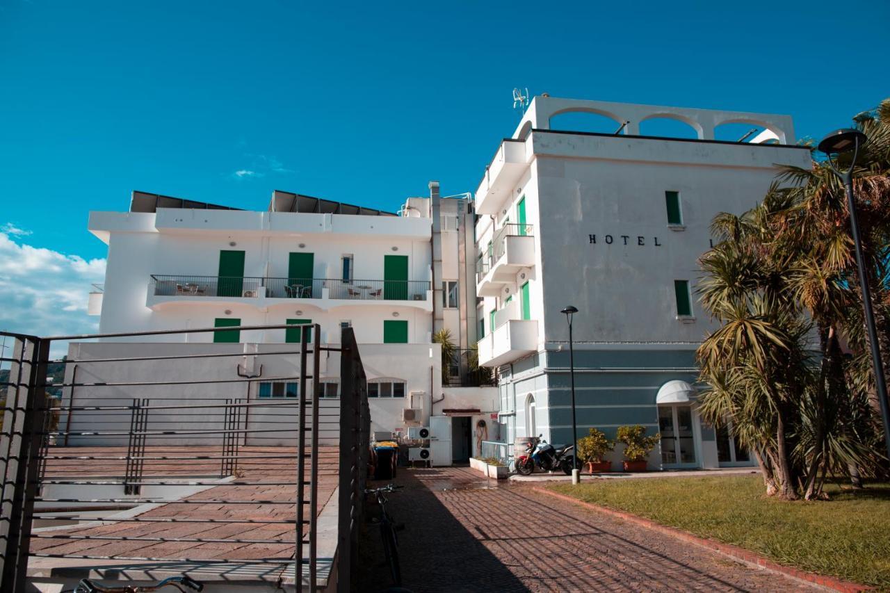 Hotel Ligure Spotorno Ngoại thất bức ảnh
